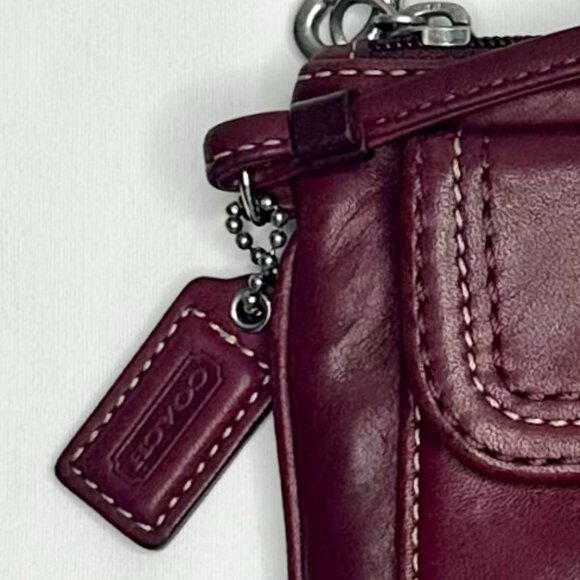 COACH Vintage Hampton Silver Buckle Currant Leather Large Skinny Wristlet - Picture 9 of 12